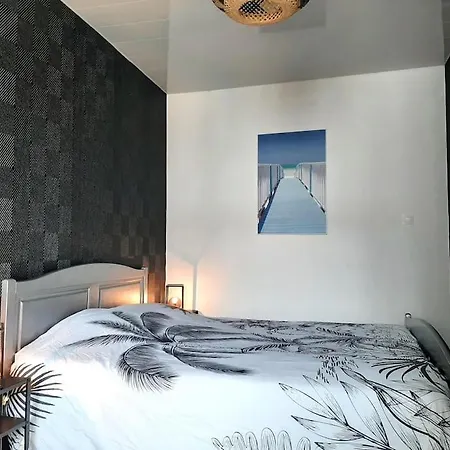 Opaline, Renove, La Mer A 50 Metres